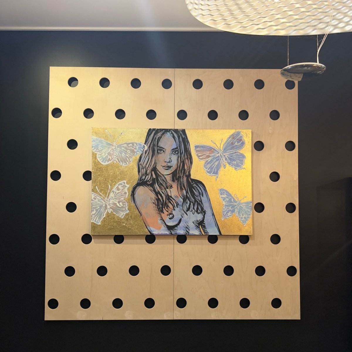 Rosie, David Bromley, acrylic on canvas with gold gilding, 100cm x 150cm
